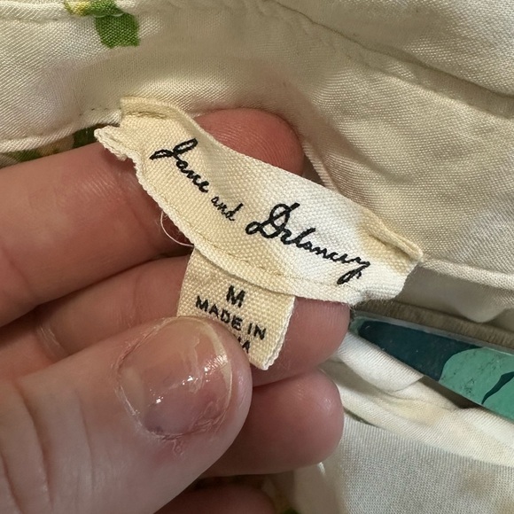 Jane and Delancey Lemon Print Button Down Rayon lightweight long sleeve M #1873 - Picture 6 of 6